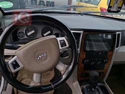 جیپ گراند شیرۆکی